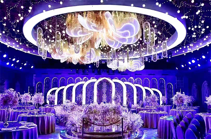心ㄨ诺世家宴会中心舞美灯光、扩声音响、LED电子屏幕